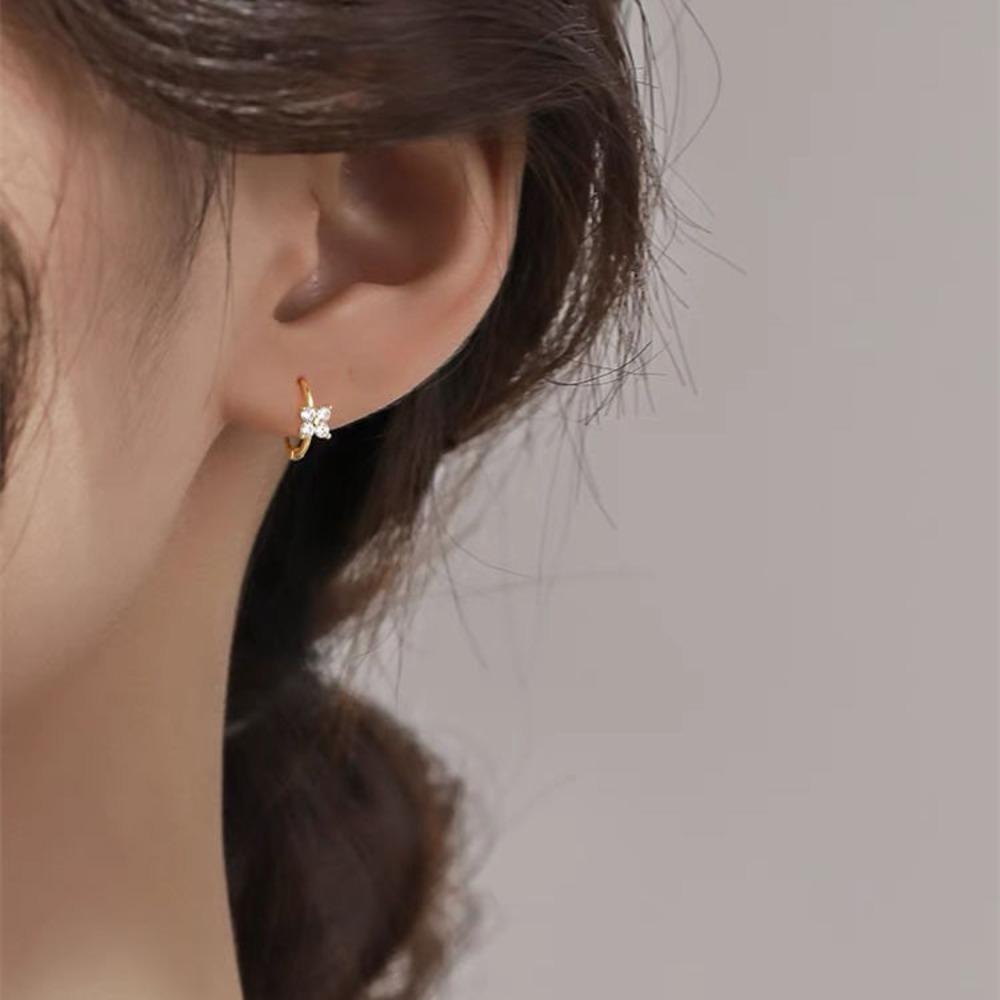 New Temperament Exquisite Inlay Zircons Mini Four-leaf Flower Stainless Steel Hoop Earrings for Women Korean Sweet Jewelry Gifts