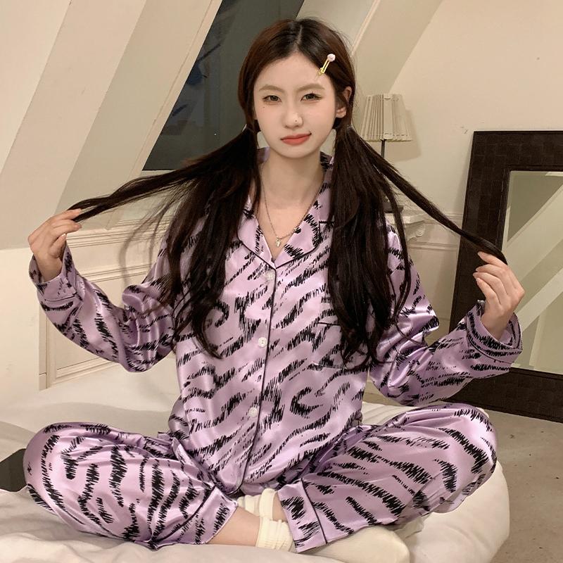 Pyjama Set met Luipaardprint voor Dames Idyllische Stijl Lange Mouw Broek Vrouw Lounge Herfst Winter Cartoon Nachtkleding