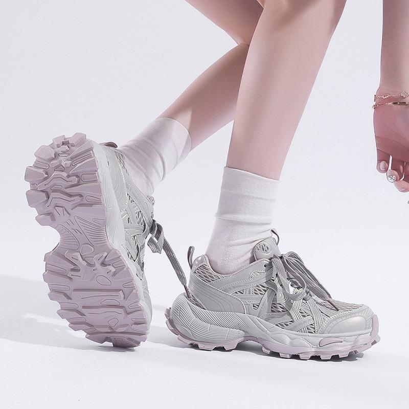 Heel height 5cm small leather dad shoes new lightweight sports shoes mesh breathable hollow casual shoes