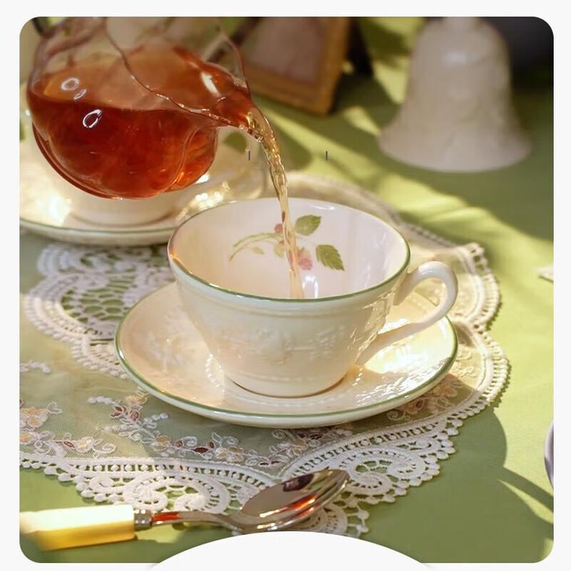 

Wedgwood Joyful Holiday Raspberry Teacup and Saucer