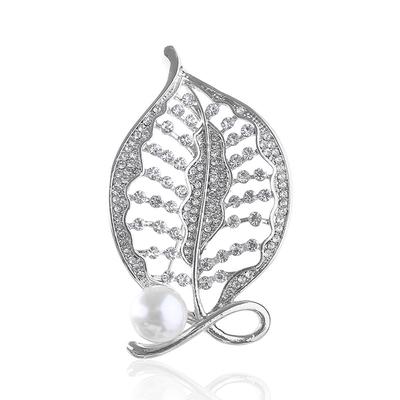 Hollow Out Rhinestone Leaf Brooch Bling Simulated Pearl Corsage Pins All Match Broches Bisuteria Wholesale Gift Femme