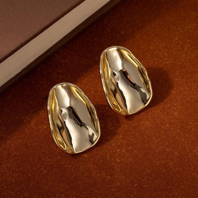 High-End Leichter Luxus Textur Blatt Ohrringe Metall Wind Personalisiert Dreidimensional Ccb Mehrschichtig Übertrieben Mehrschichtig Blume Ohrringe