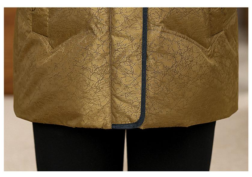 Mid-Aged & Elderly Women's Thick Winter Down Jacket, Short Style - Perfect for Mothers, Grandmothers & Wives (Ages 60-70).