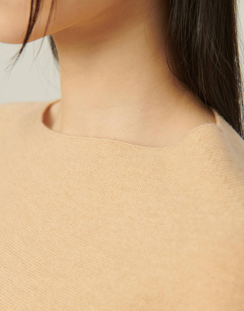 Beiseuseuledeu One Shoulder Flow Knit Top_Beige