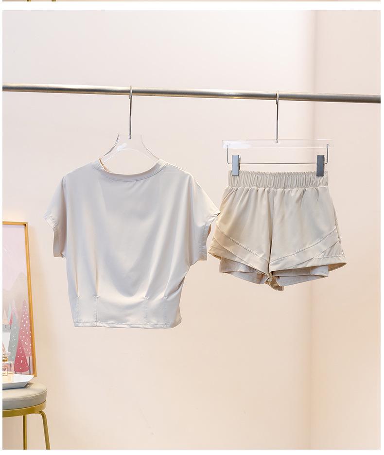 Women's Quick-Dry Summer Yoga Set: Lightweight, Breathable, Anti-Exposure Two-Piece with Short Sleeves and Shorts for Fitness and Running