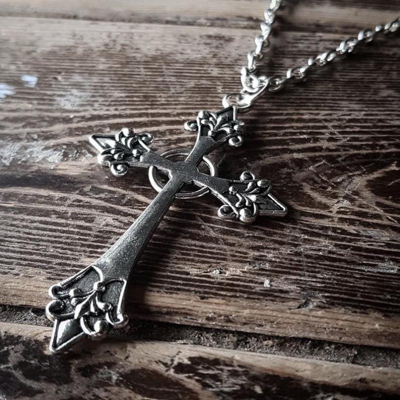 Trendy Alloy Cross Necklace Pendant for Europe & America