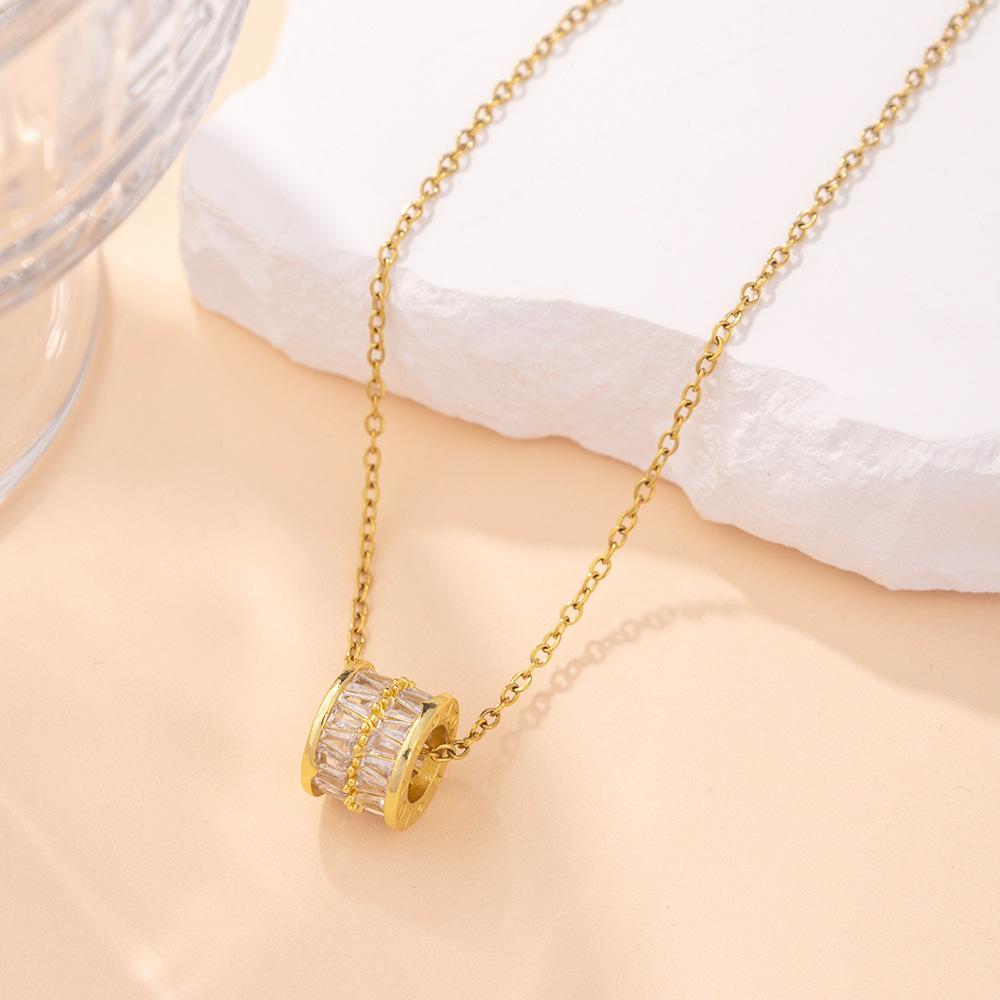 Koreanische schlanke Taillen-Anhänger-Halskette - Damen Luxus Titanstahl Schlüsselbeinkette