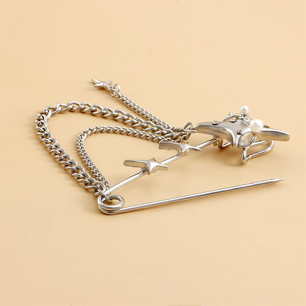 Fashion Creative Pins Tassel Personality Commuter 1pc Elegant Festival Gifts Women Star And Crescent Fashion Clothing Pendants Accessories Brooches