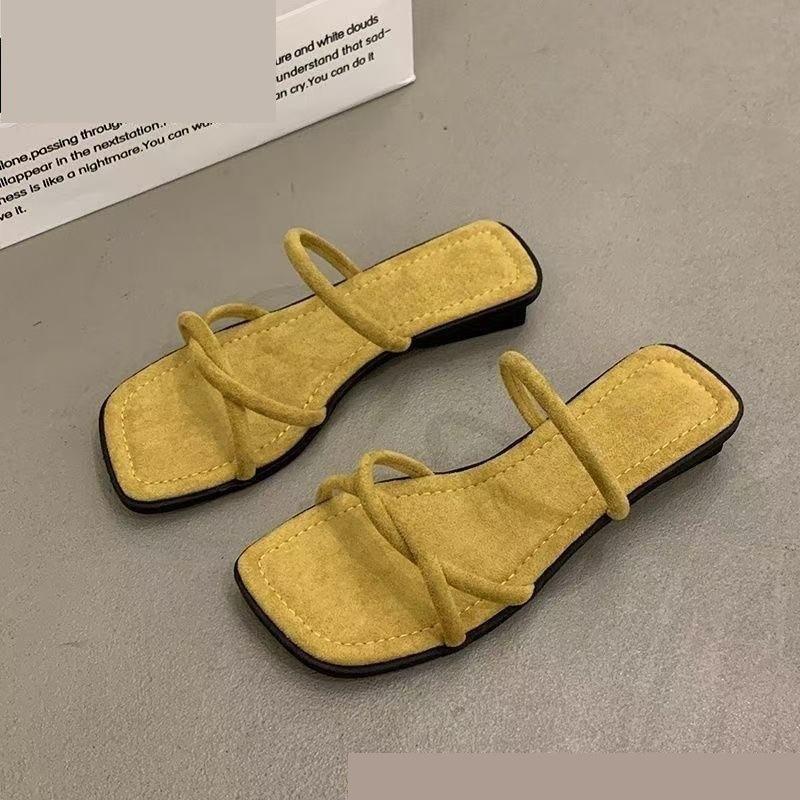 French Slippers Women's Summer Wear Fashion 2025 New Suede Retro Temperament with Skirt Low Thick Heel Cool Slippers