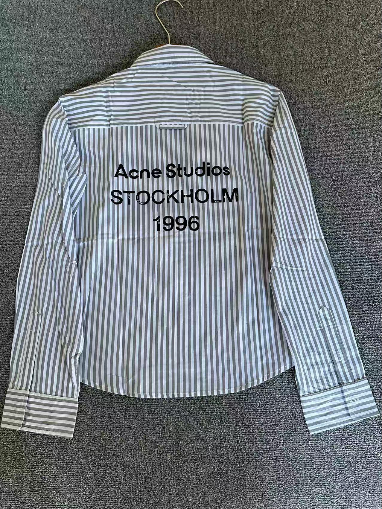 Женская светло-голубая полосатая рубашка с длинным рукавом и отложным воротником Medium