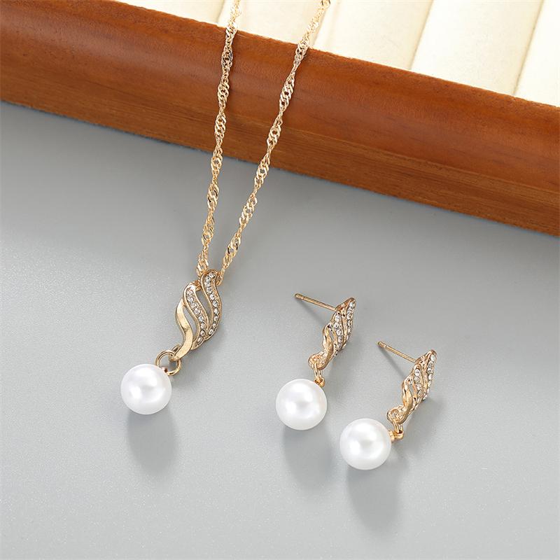 Twisted Pearl Pendants Women s Zircon Set Necklace/Earrings Imitation Pearl Drop Earrings Full Rhinestone Top Women s Necklace