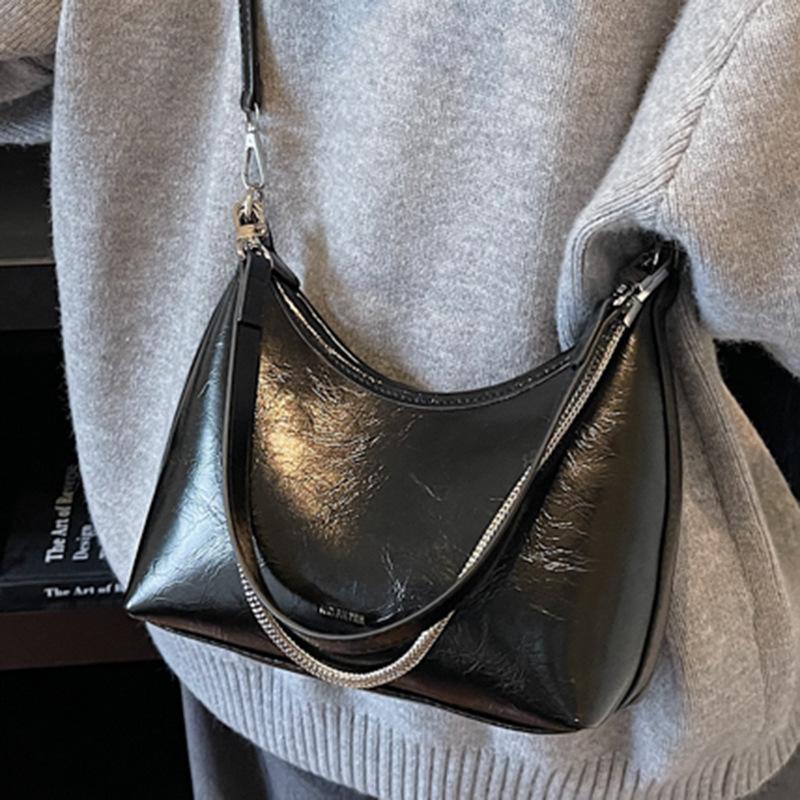Underarm Bag Women's 2025 Autumn New Foreign Style Fashion Niche Design Shoulder Bag Glossy Chain Messenger Bag