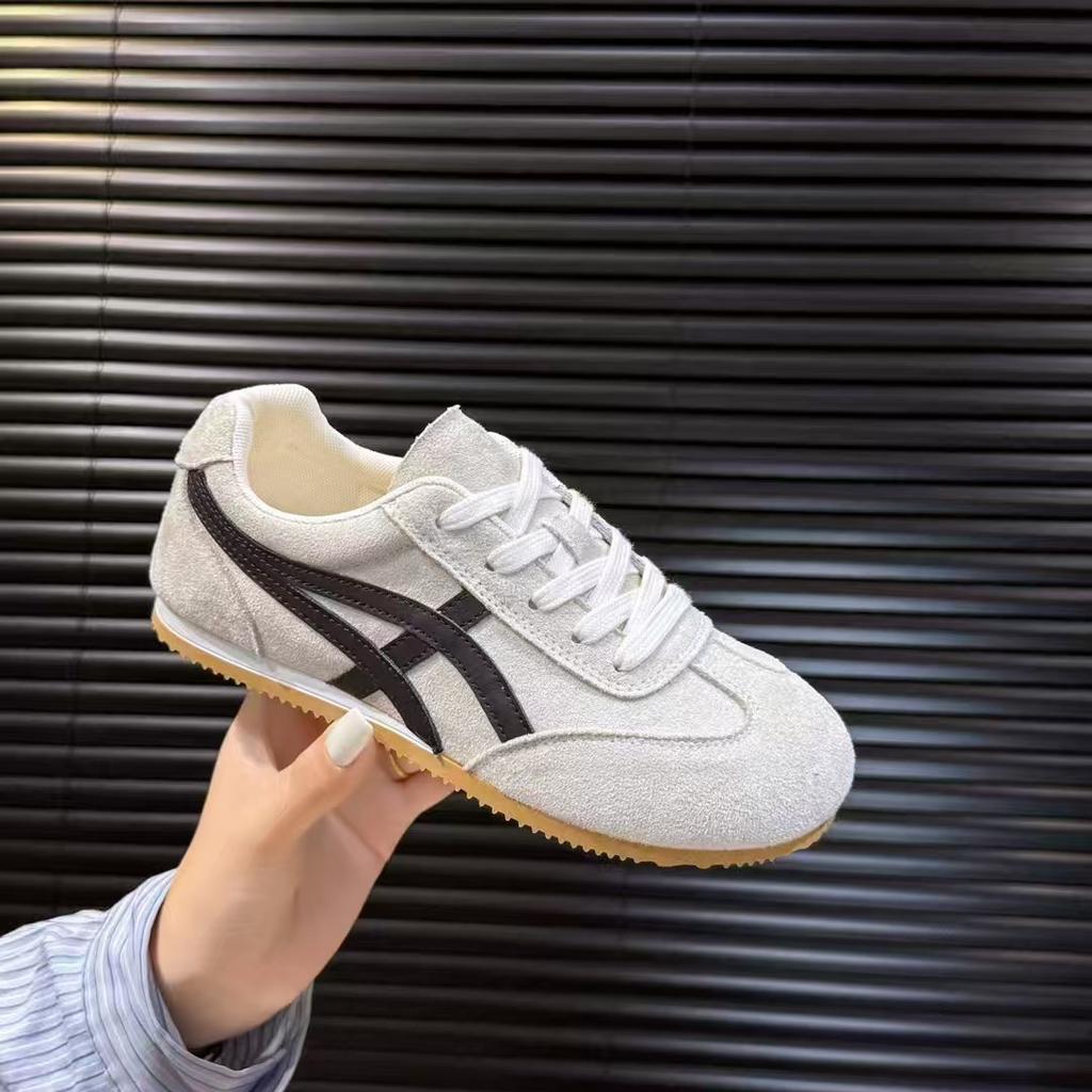 Retro anti-velur tyske treningssko, komfortable og lette fritidssko med flat såle, enkeltsko, små hvite sko, damesko som puster a