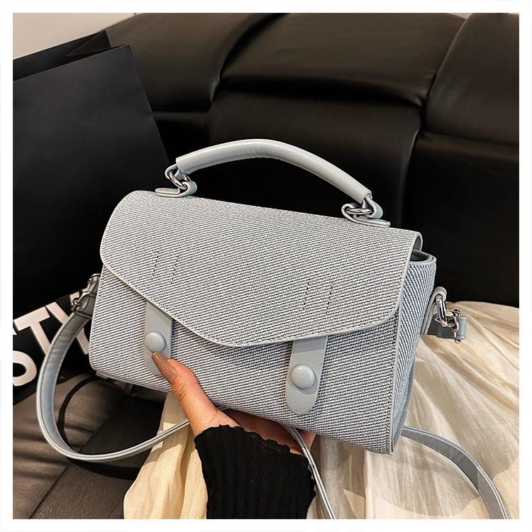 Women's bag Women's shoulder bag Trendy versatile handbag Commuter messenger bag Backpack diagonal span small square bag