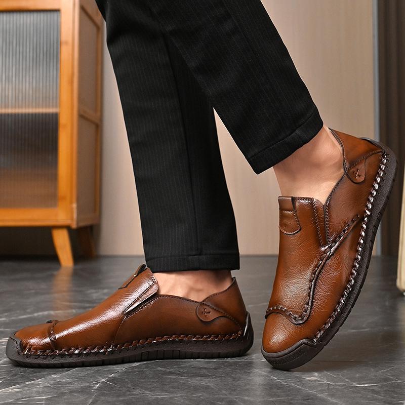 Leisure Flat Shoes Men Ultra-light Classic Driving Shoes Comfortable Soft Leather Shoes Men's Casual Shoes