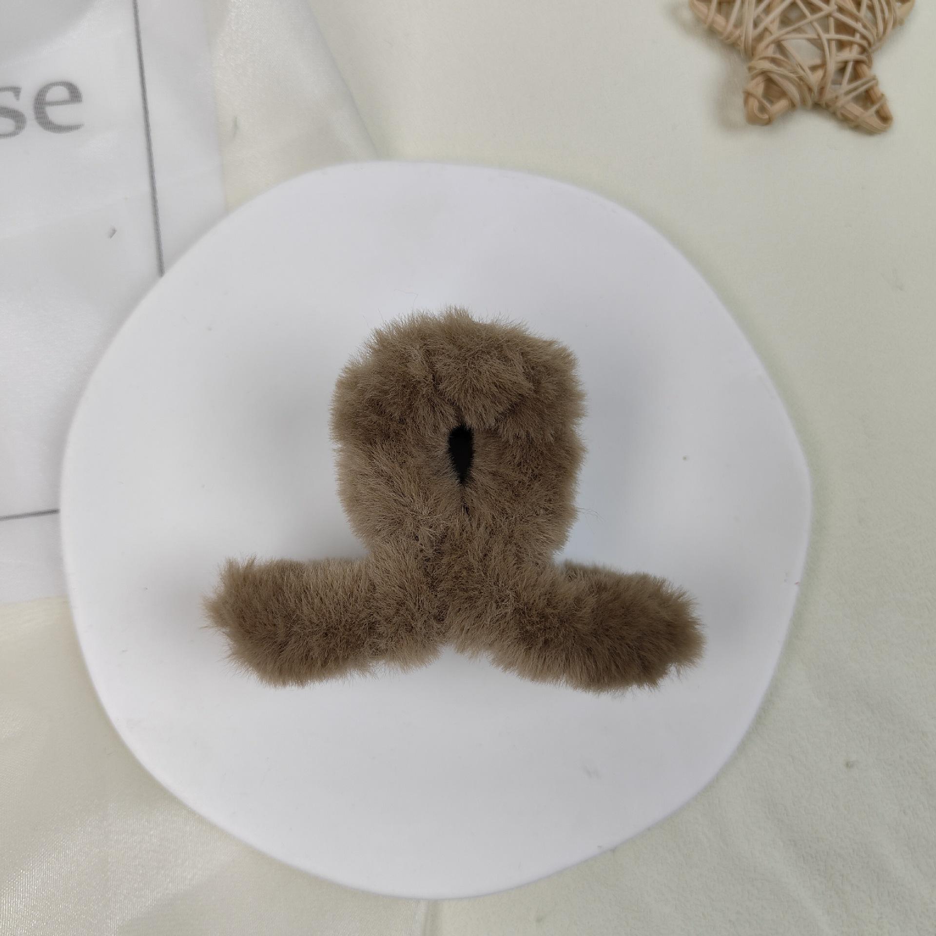 

Заколка для волос Maillard Warm Candy Color Plush - Универсальная заколка для волос в виде акулы на осень/зиму