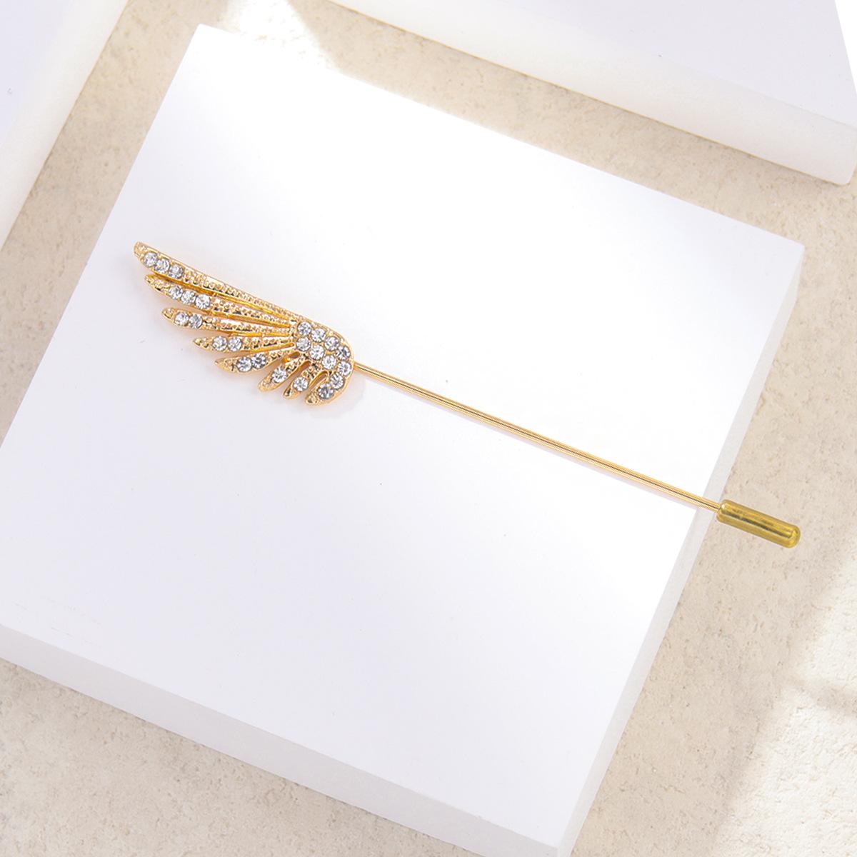 

Модна чоловіча брошка. Ретро-брошка. Унісекс. Маленький костюм. Вставка. Брошка. Аксесуари. Однослівна брошка.