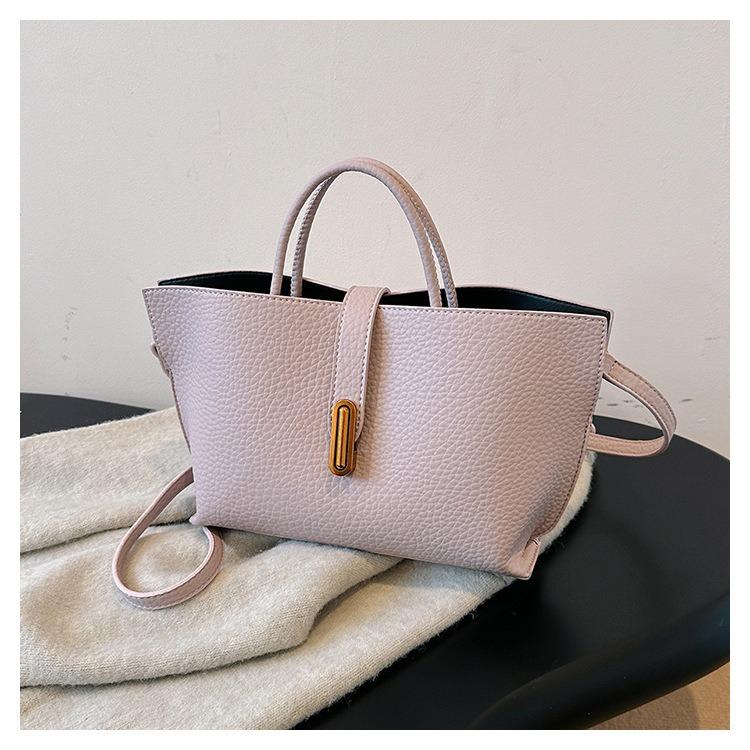 Vysoce kvalitní dámská taška přes rameno Pu Leather Módní návrhářka Dámská Luxusní dámská kabelka Crossbody s velkou kapacitou