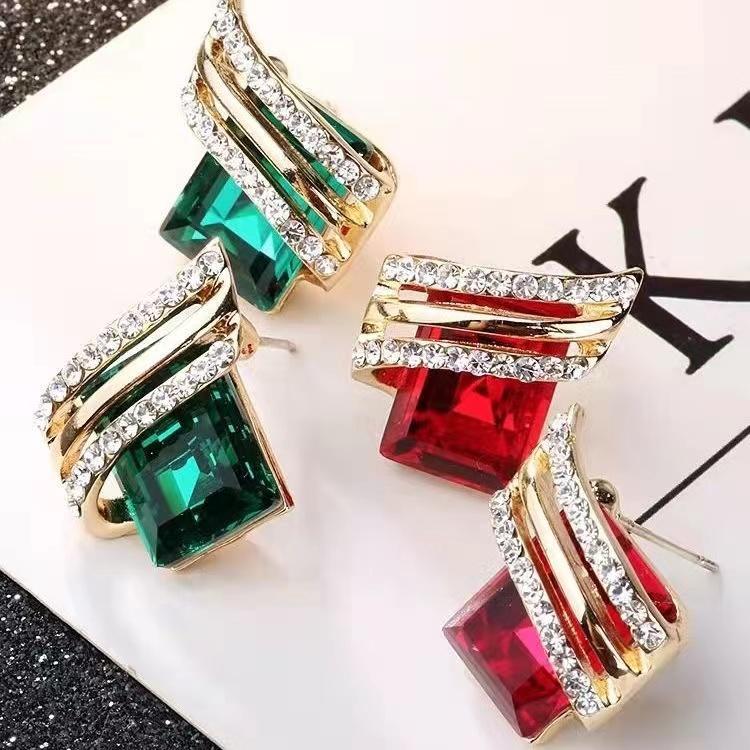 New Style Crystal Silver Needle Diamond Earrings Fashionable Temperament Decorative Stud Earrings for Women