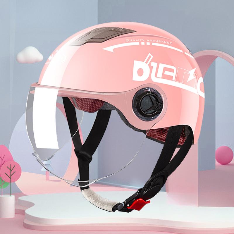 

Шлем сертифицированный 3C Шлем для электромобиля Четыре сезона Универсальный мотоциклетный Летний Шлем-половина для электромобиля