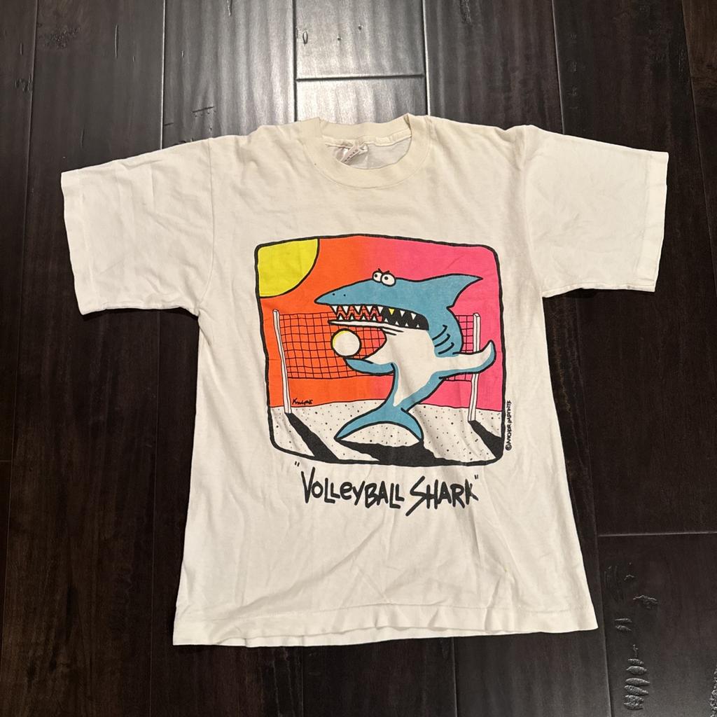 Vintage Single Stitch 90s Volleyball Shark T Shirt Size Small Fruit Of The Loom