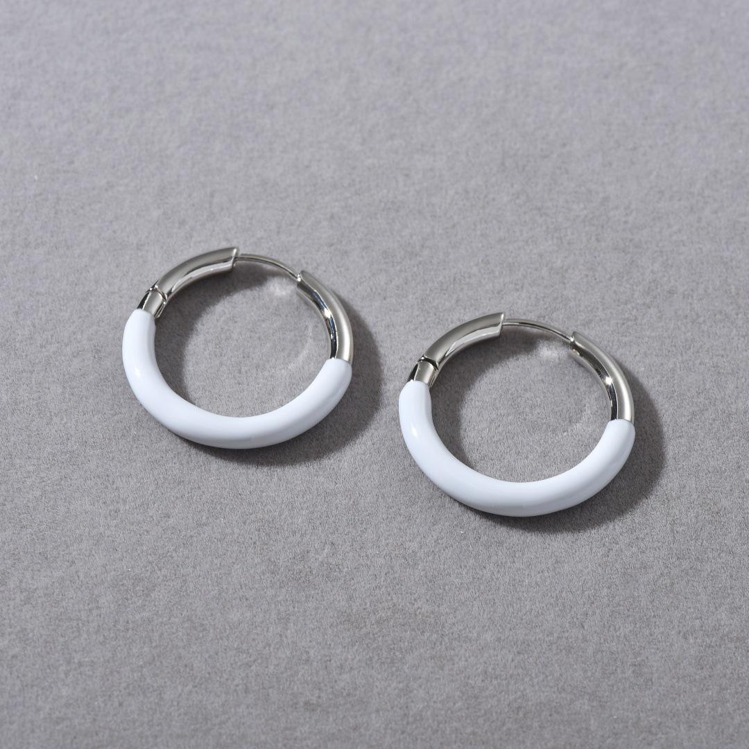 

Simple Temperament Versatile Plain Circle Color Matching Enamel Drop Glaze Circle Ear Buckle Niche Design High-End Earrings Women