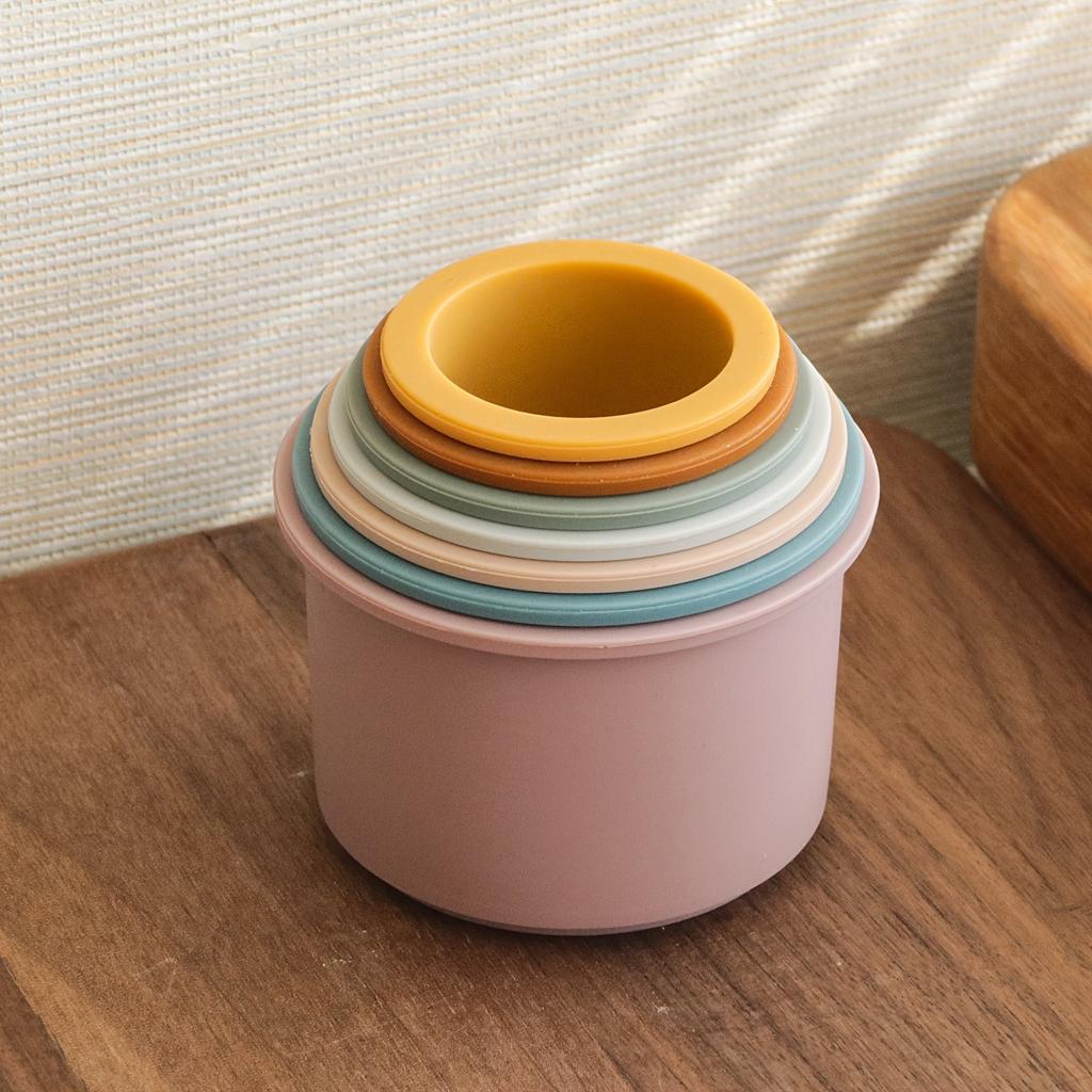 Baby Playing Water Bath Outdoor Beach Toy Animal Stacking Cup Set