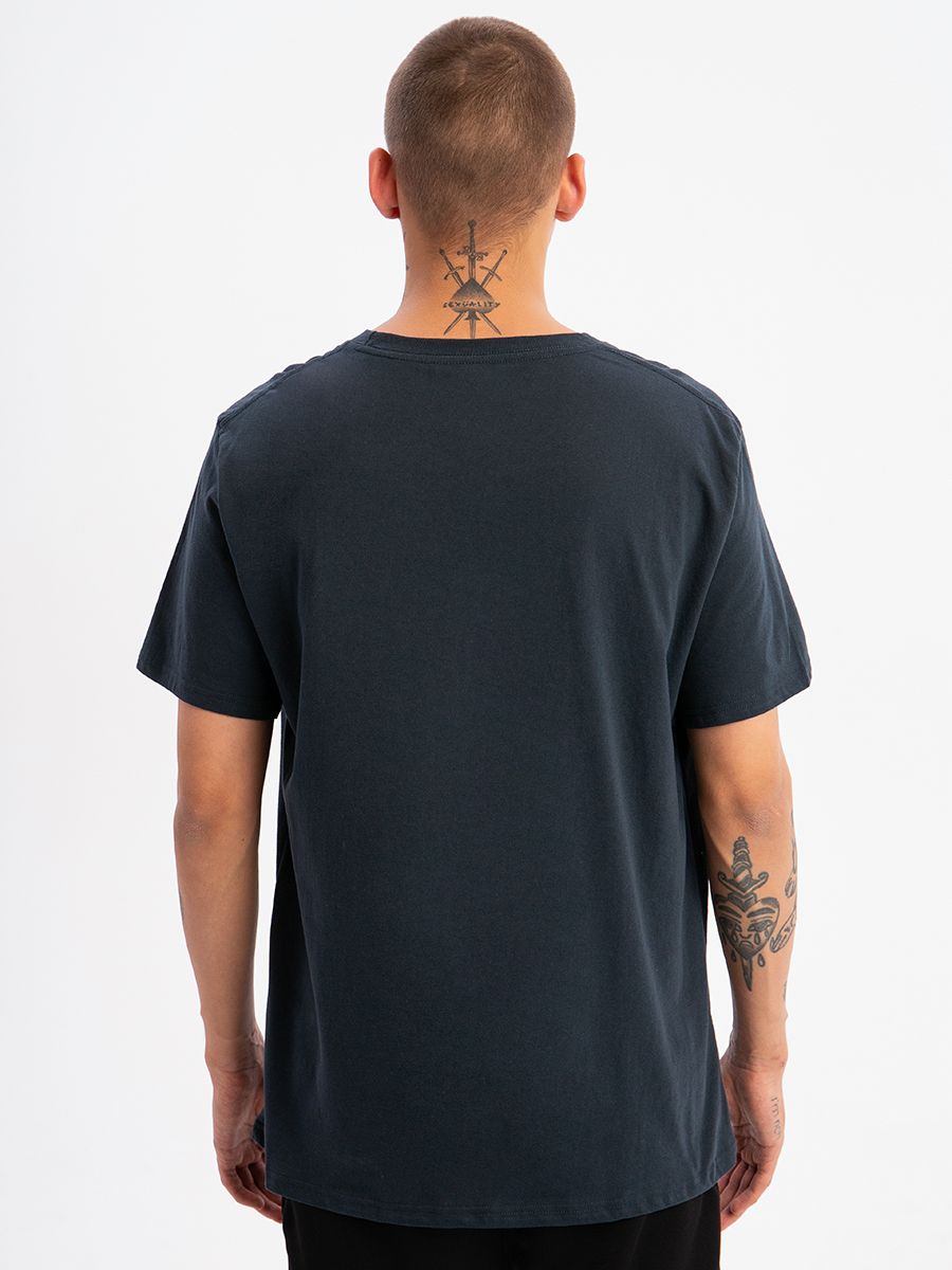 Летние мужские футболки — фото 10