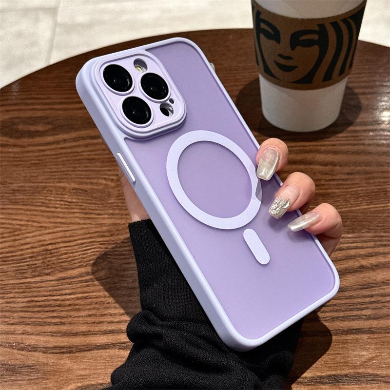 Applicable to iPhone16 imitation hardware fine hole magnetic suction mobile phone case Apple 16promax skin matte lens film 15