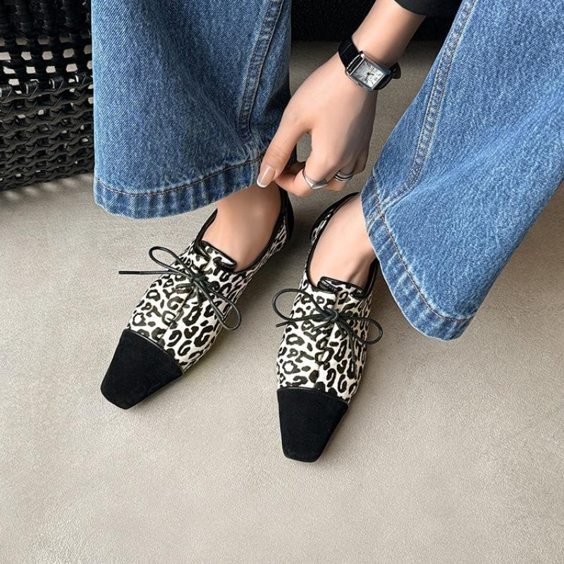New comfortable cowhide single shoes pointed casual leather four seasons wear small leather shoes low heel large size shoes beef tendon sole non-slip