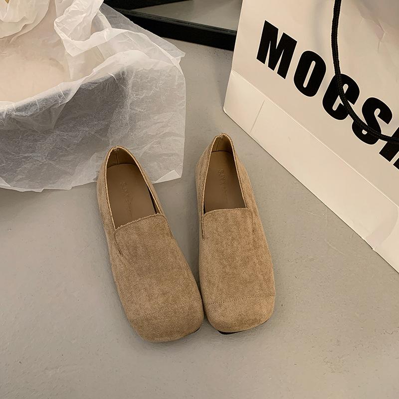 Retro Flat-soled Doudou Shoes Women's New Spring and Summer One-pedal Skirt Grandma Single Shoes