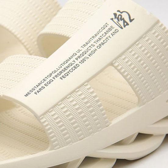 Men's Summer Large Size Non-slip Deodorant Breathable Slippers Spring Soft Sole Thick Heel Beach Slippers