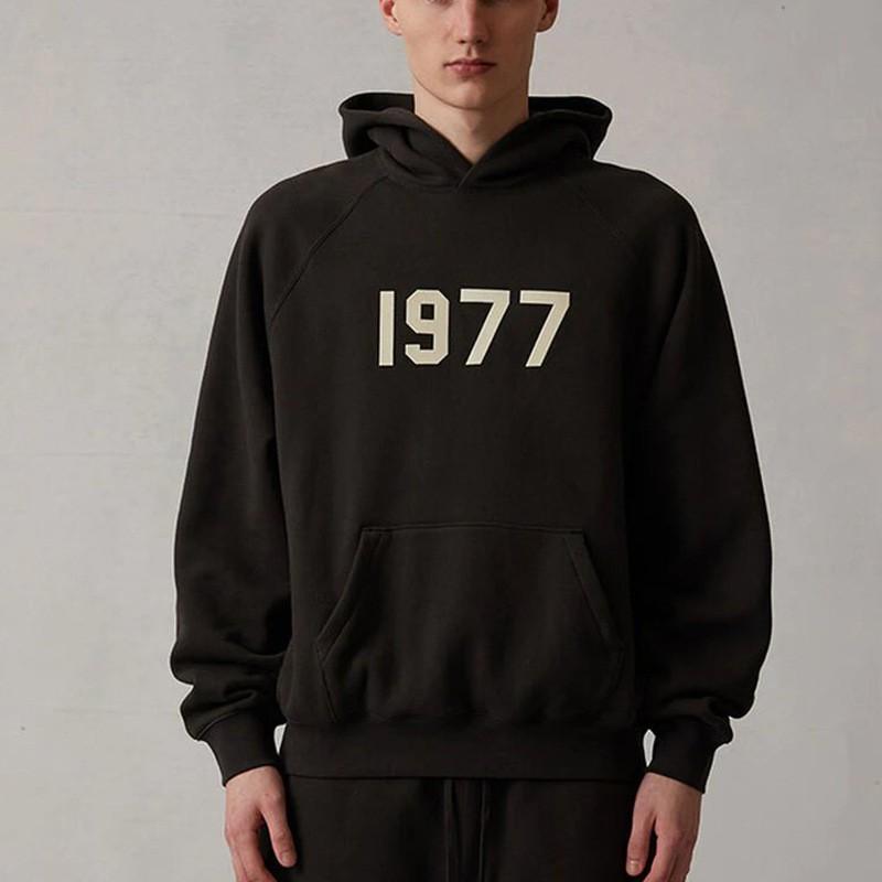 Herren Fleece-gefütterter Kapuzenpullover mit geprägtem Buchstaben-Print Lockerer Schnitt Streetwear Pullover