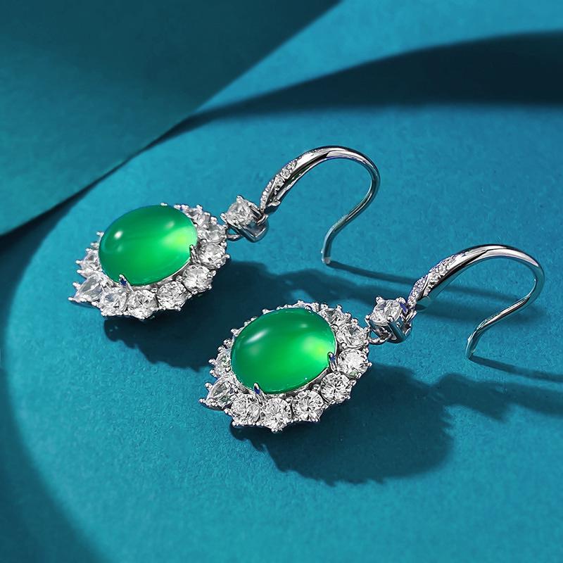 Hui Zhi Yi 2024 Exquisite 925 Silver Green Chalcedony Stud Earrings
