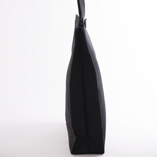 Large, ribbon-adorned sub-bag, fits B4 documents, made in Japan, suitable for both formal and formal occasions, perfect for weddings, school entrance