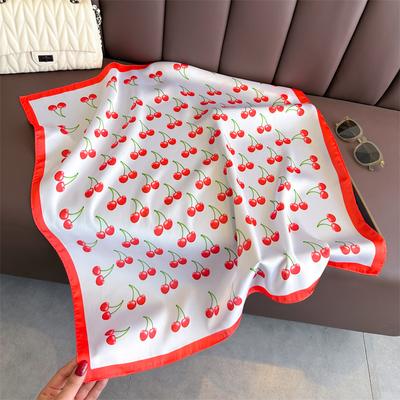 2025 Neuer quadratischer Satin-Schal Damen Niedliches Obst Kirschmuster Schals und Wickel Mode Kleine Tasche Schals Haargummi Bandanas