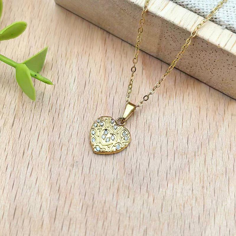 Elegant Women's T-Shaped Titanium Steel Necklace - Light Luxury Style Clavicle Jewelry