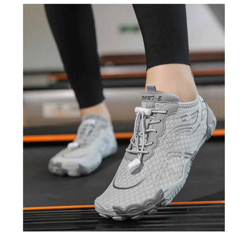 Water shoes Creek shoes Wading shoes Men's and women's outdoor diving shoes Beach snorkeling shoes Swimming shoes Fitness shoes