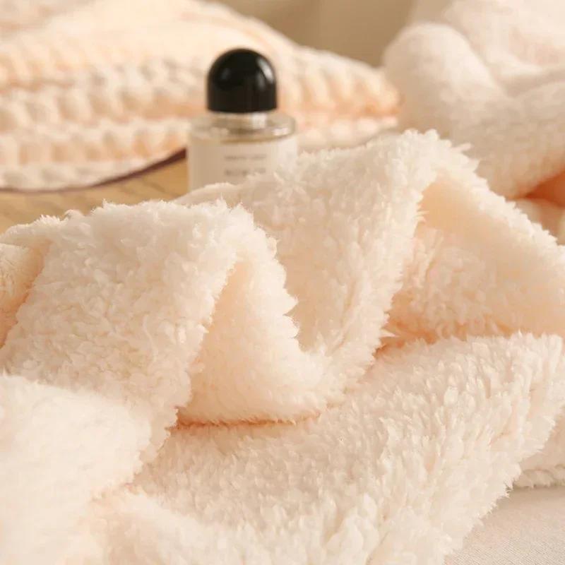 Fleece Autumn Winter Warm Blankets for Beds Sofa Soft Skin Friendly Faux Lambswool Blanket Flocked Comforter