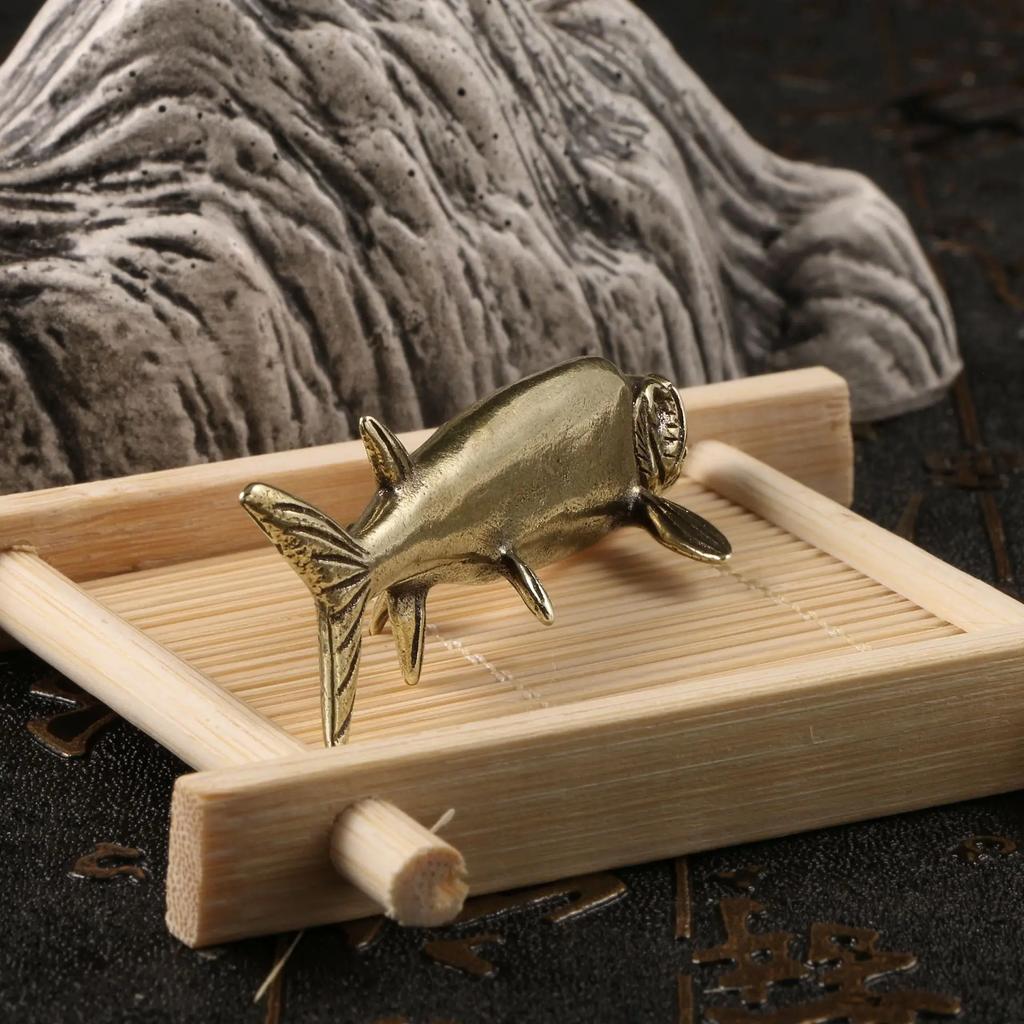 Brass Sword Shooting Fish Prehistoric Marine Creatures Decoration Xiphactinus Metal Figurines Ancient Copper Fish Home Decor