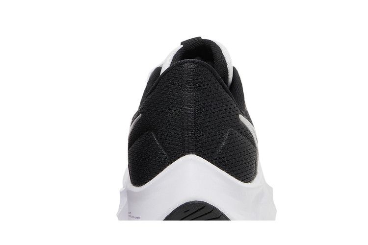 Nike Wmns Air Zoom Pegasus 38 'White Metallic Silver'