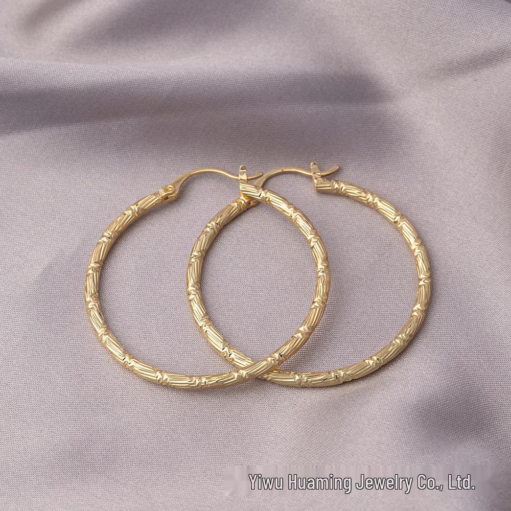 

2025 Серьги-кольца «Острая девушка» для трансграничной торговли: Уникальный, Высококлассный Дизайн Легкой Роскоши