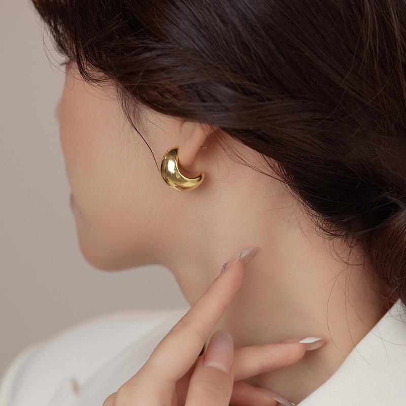 Banyan Tree S925 Silver Hollow Teardrop Earrings - Women's Smooth, Bold, High-end Fashion Statement