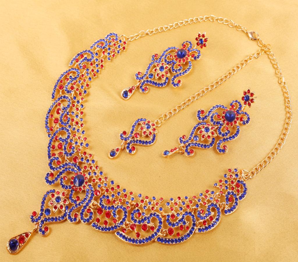 Touchstone Indian Jewelry Set for Women, Bollywood Gold Jewelry, Wedding Outfit Necklace Set, Earrings, Bridal, Maang Tikka Fancy Costume, Girls' Big