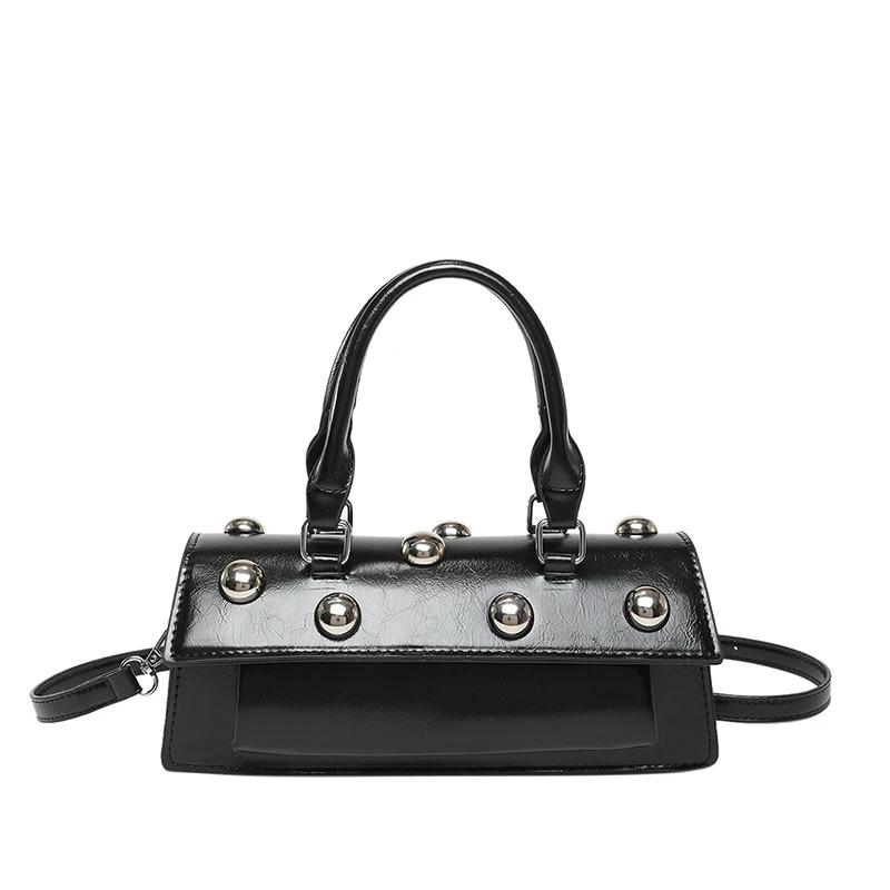 Fashi Rivet Women s Crossbody Bag Square Bag 2026 New Motorcycle Women s Crossbody Bag Commuting Versatile Bolsas De Mujer чёрный