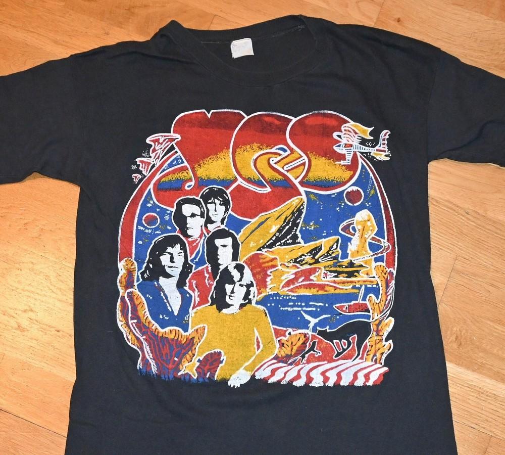 

1978 YES Vintage Rare Concert 1970#039s Tour Band Black Unisex Reprint WA0553 Unisex T-Shirt XL
