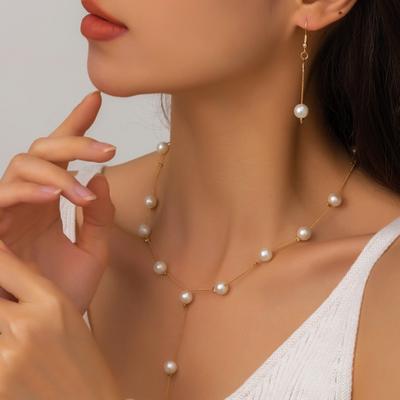Pearl Bracelet, Earrings, Necklace Set, Jewelry, Fashion Pendant, Alloy Light Luxury Earrings.
