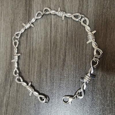 Hip-hop Gotisk Punk Liten Trådbuske Järn Unisex Choker Armband Damstil Taggtråd Små Törnen Armband Choker Gåvor