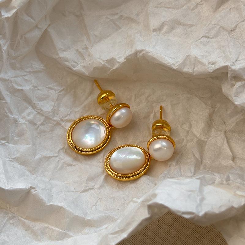 Natural White Fritillary Freshwater Pearl Personalized Maillard Stud Earrings Women s Medieval Light Luxury High-end Temperament Earrings Earrings