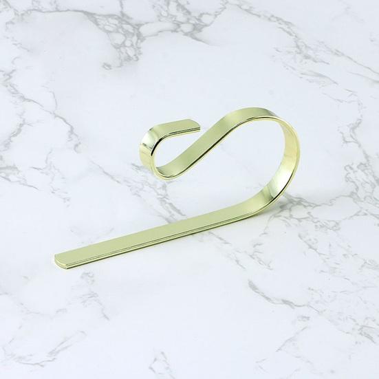 Yousheng Christmas Stocking Holder Non-Slip Silicone Pads Rust-Proof Metal Hanger Garlands Ornament Fireplace Staircase Decor